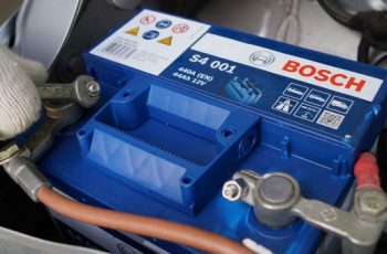 how long should a car battery last